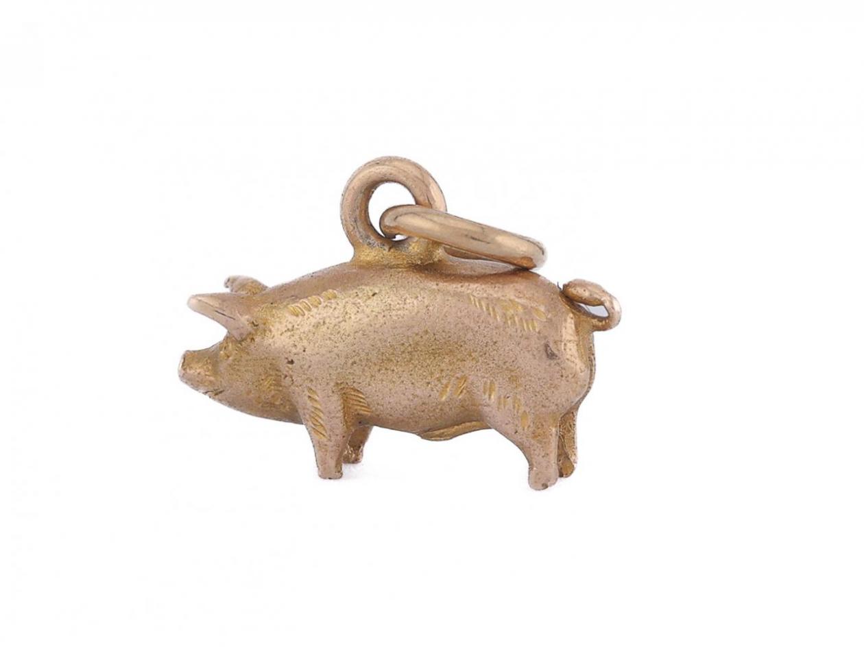 1960s solid 9kt gold pig charm with circular bale, hallmarked Birmingham – Matthew Weldon