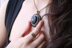 Victorian black enamel memorial ring with locket compartment in 18kt yellow gold – Courtville Antiques
