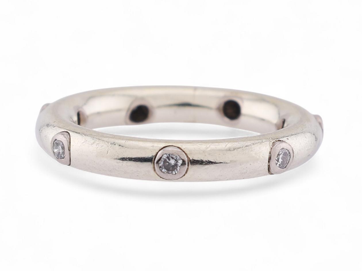 Vintage Diamond Band Ring in 9kt White Gold