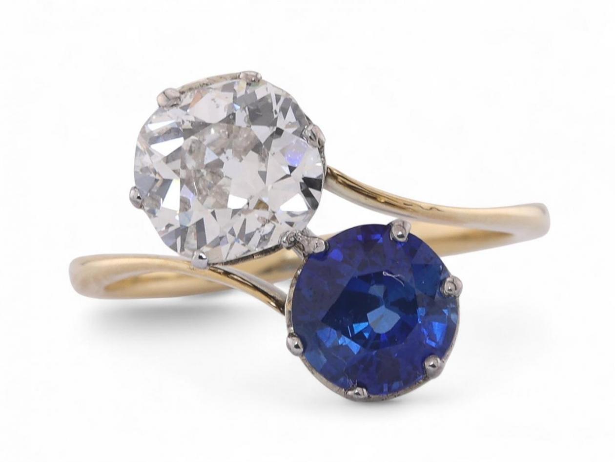 Sapphire and Diamond Toi et Moi Ring