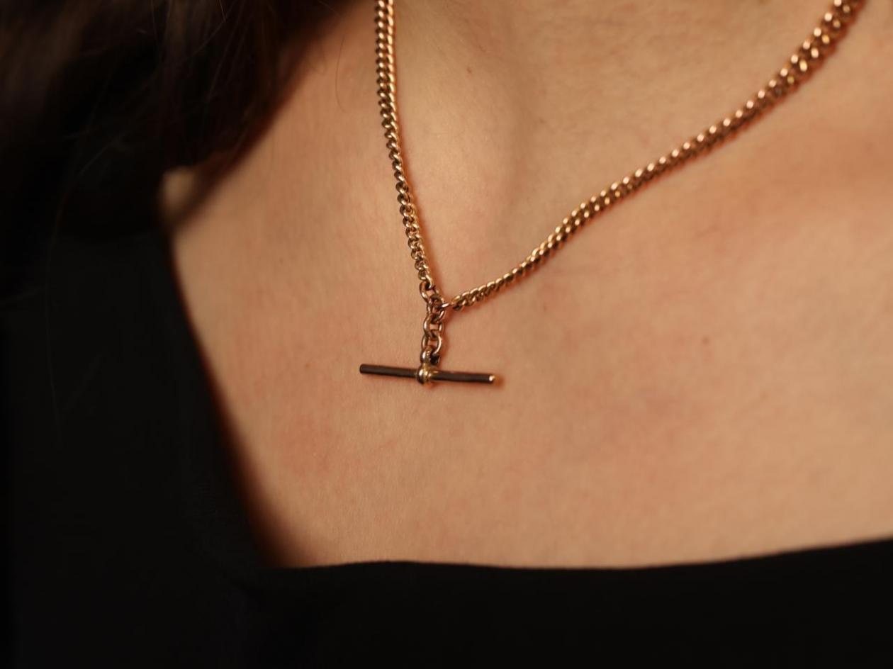 9ct gold Albert chain with T-bar.