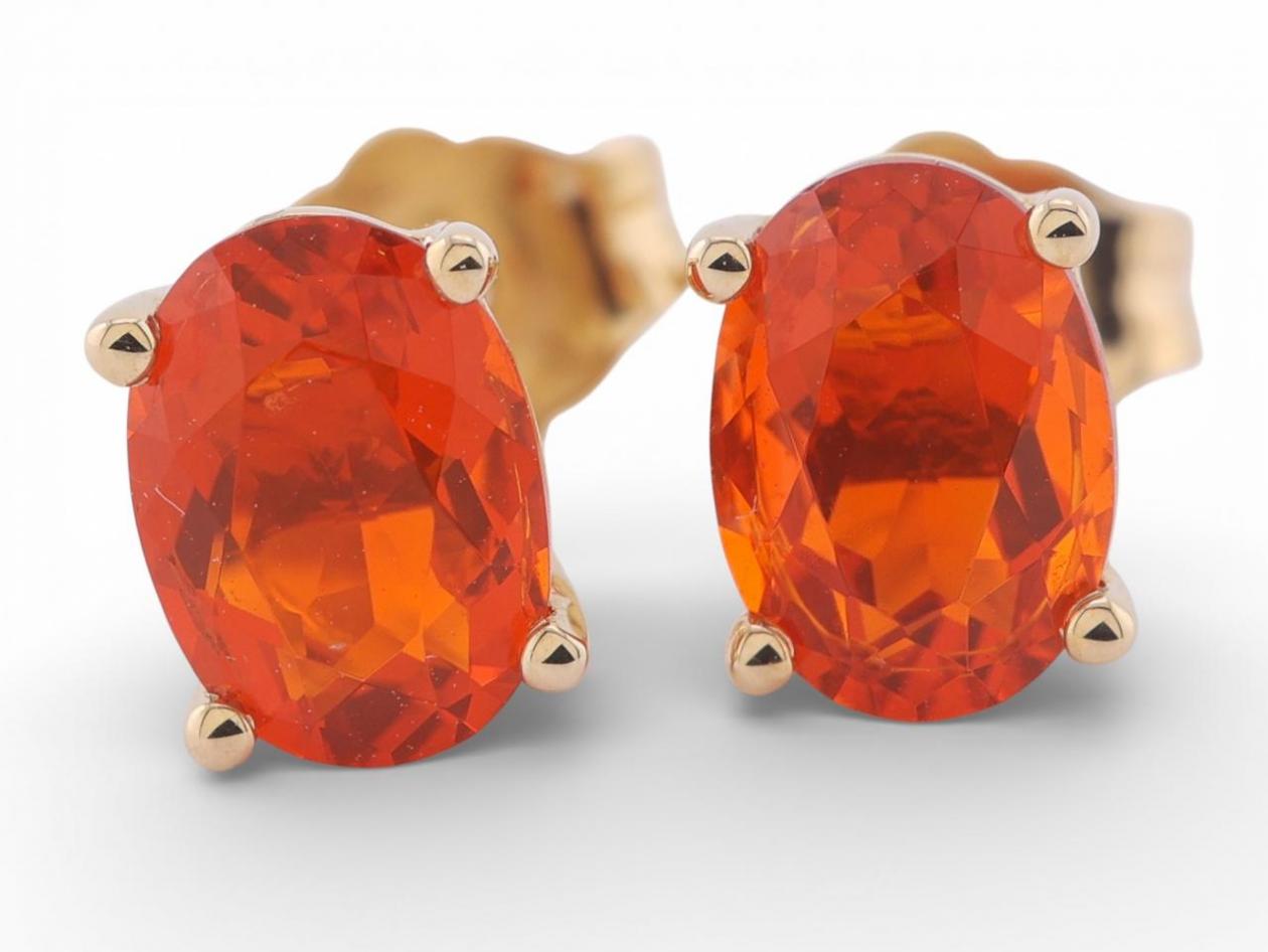 9ct Fire Opal Earstuds