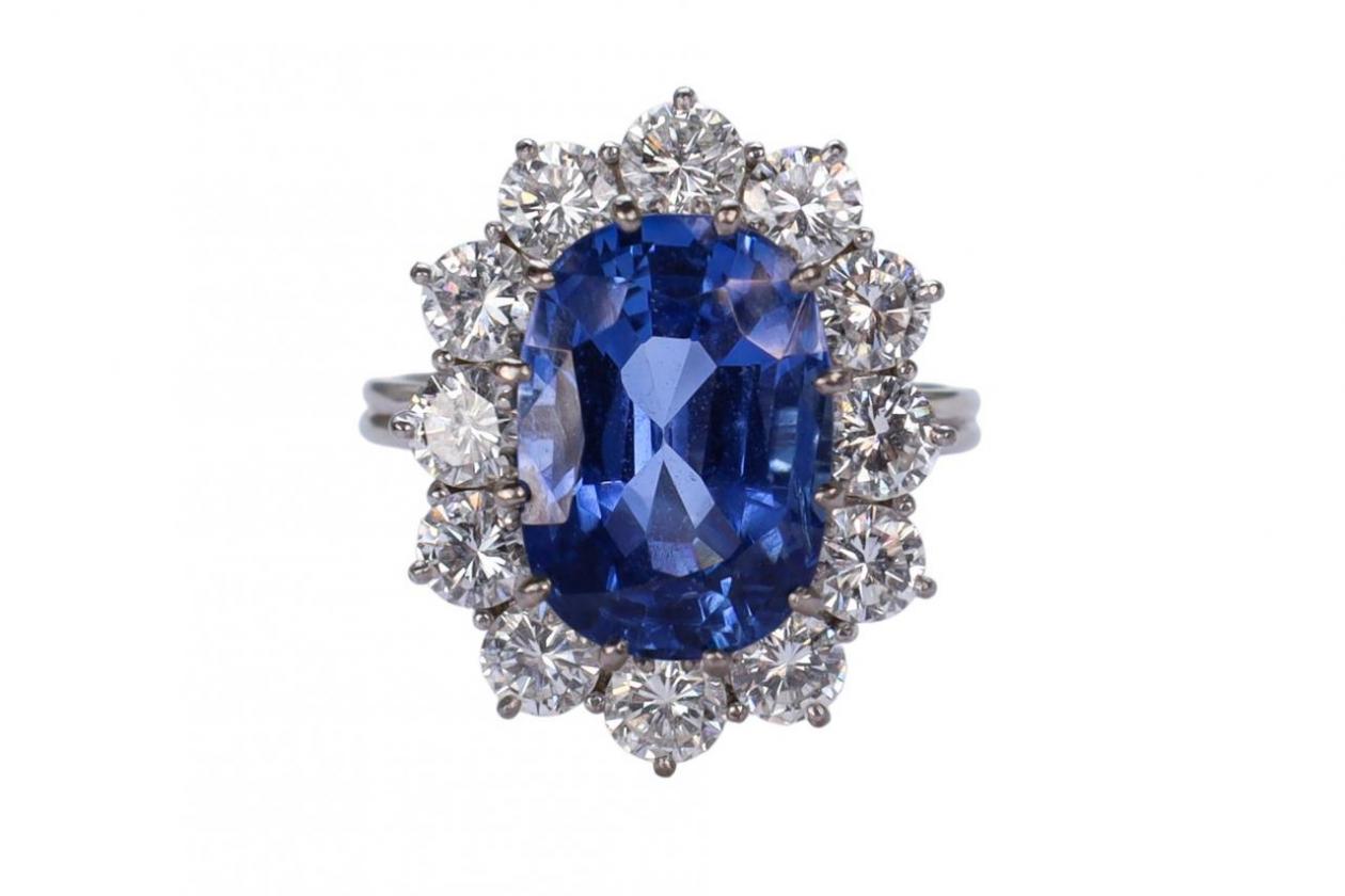 Diamond and Sapphire cluster ring
