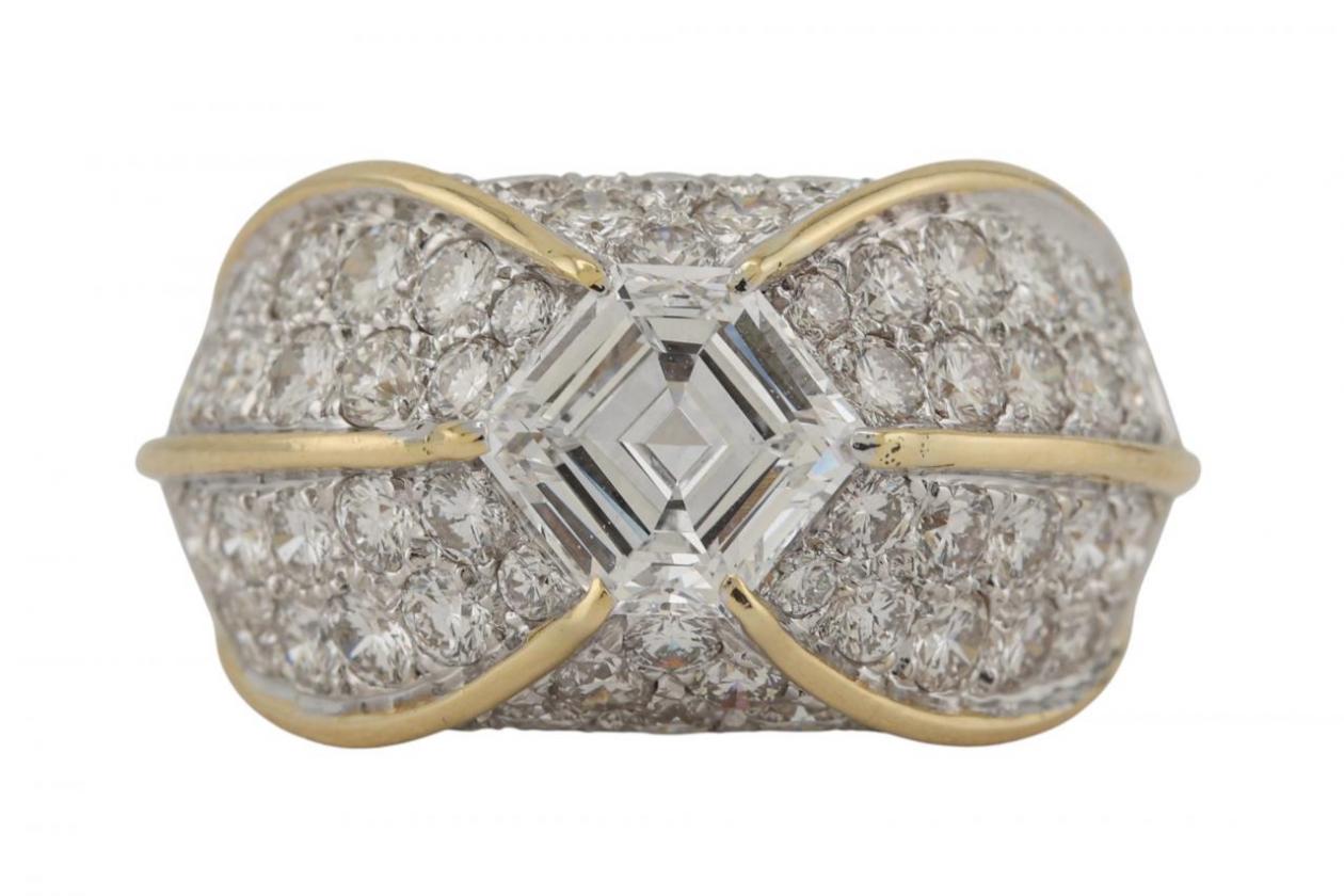 18kt Yellow and White Gold Diamond Bombé Ring18kt Yellow and White Gold Diamond Bombé Ring