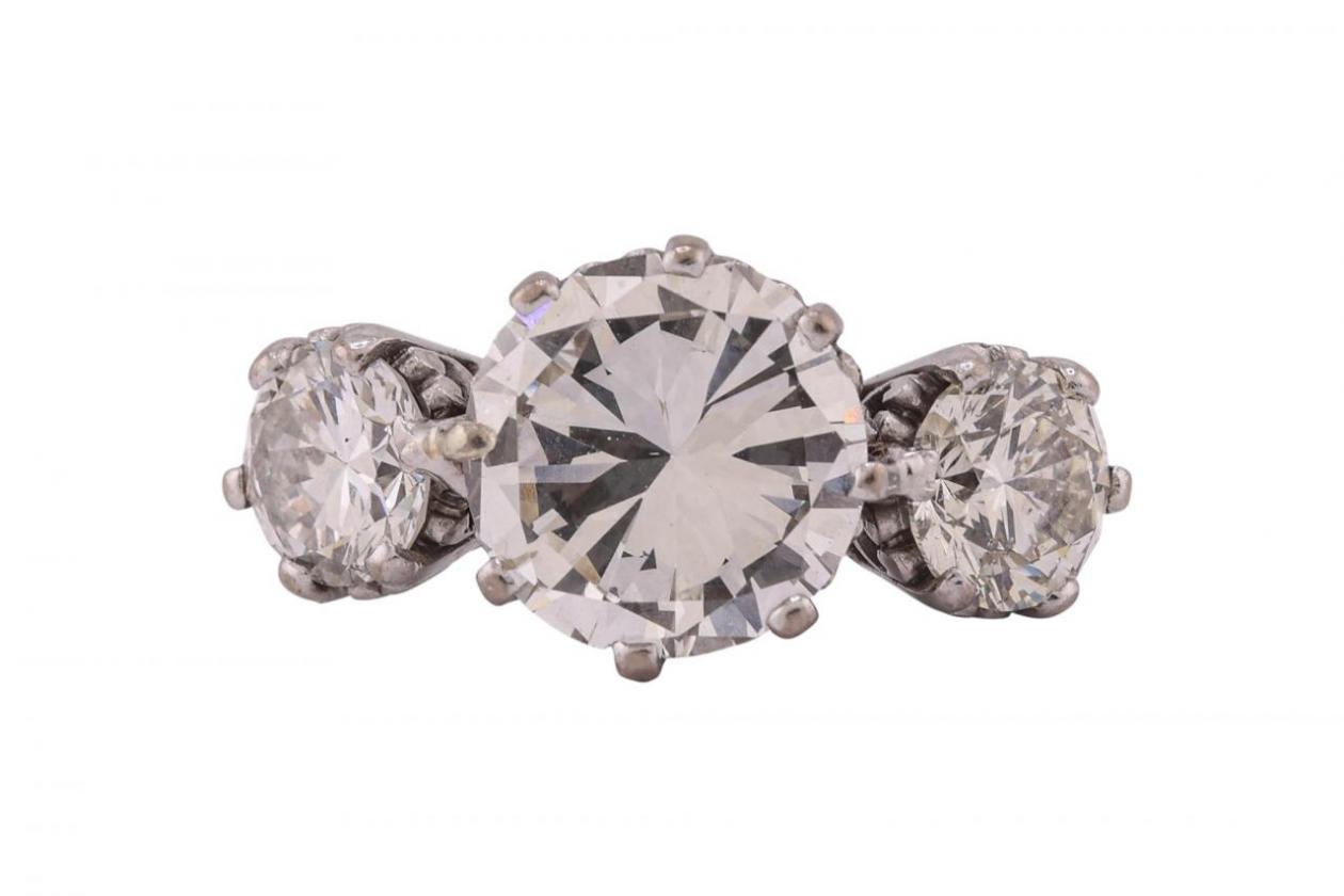 18kt Gold and Platinum Three Stone Diamond Ring 4.28ct