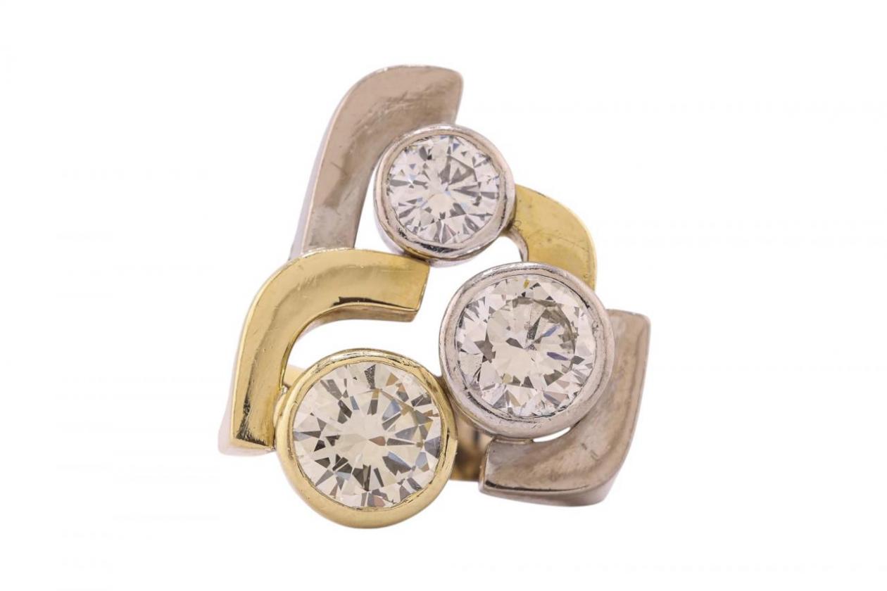 Vintage three-stone diamond monochromatic cocktail ring