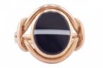 MID-VICTORIAN BANDED AGATE RING, CIRCA 1870