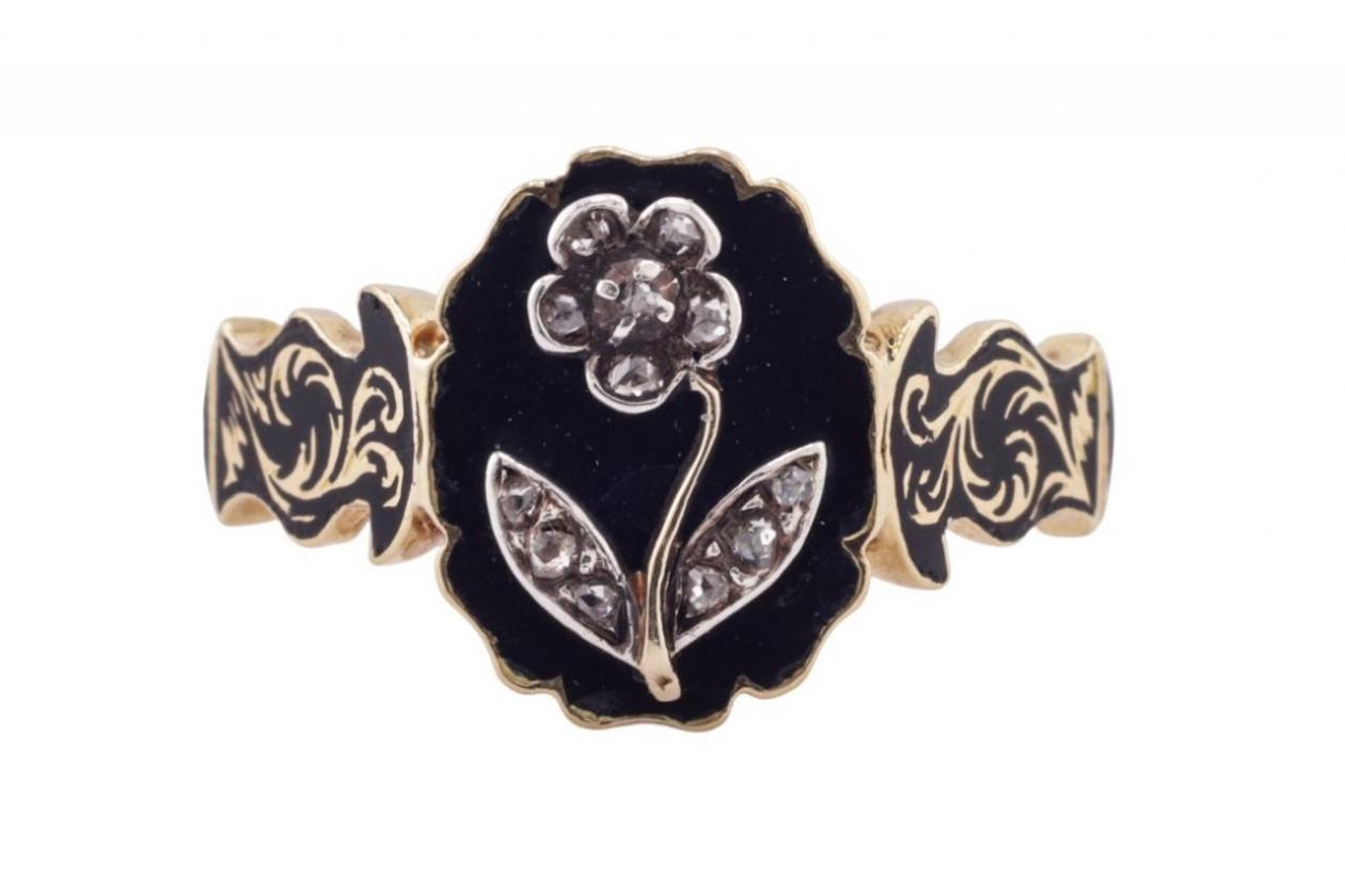 MID-VICTORIAN ENAMEL AND DIAMOND MOURNING RING, CIRCA 1852
