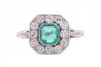 ART DECO EMERALD AND DIAMOND CLUSTER, CIRCA 1930