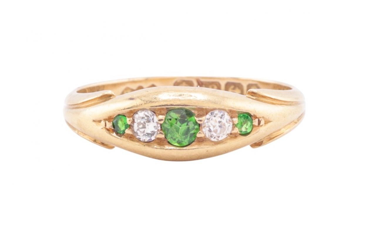 VICTORIAN DEMANTOID GARNET AND DIAMOND RING, 1864