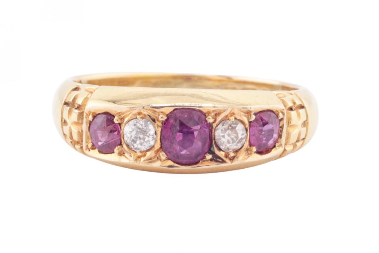 VICTORIAN RUBY AND DIAMOND RING, 1900