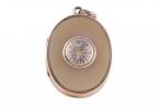 EDWARDIAN AGATE COMPASS LOCKET, CIRCA 1910
