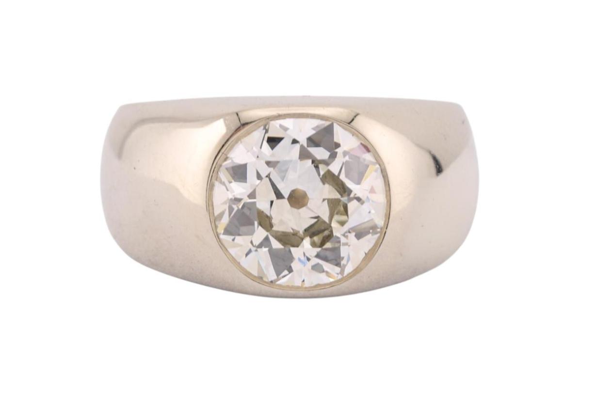 OLD EUROPEAN DIAMOND SOLITAIRE RING, CIRCA 1970