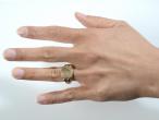 9kt yellow gold rounded square signet ring