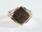Vintage diamond shape signet ring in 9kt rose gold