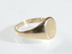 9kt yellow gold oval signet ring with faint initials
