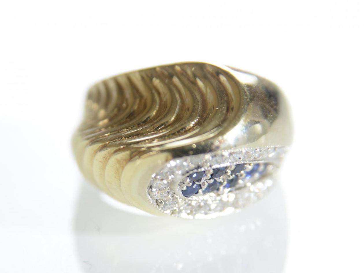 Retro sapphire and diamond cocktail ring in 18kt yellow gold