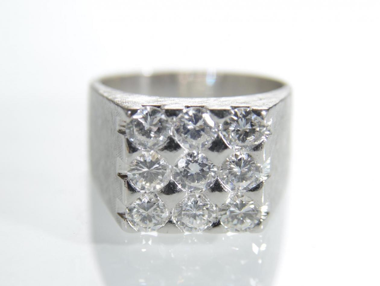 Vintage 18kt white gold chunky square diamond cluster signet ring