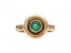 Mod circular emerald ring in 14kt yellow gold