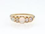 Antique oval and diamond five stone ring in 18kt yellow gold