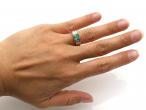 Retro Colombian emerald and diamond ring in 18kt yellow gold