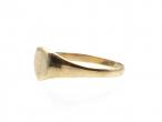 Vintage light 9kt yellow gold shield signet ring with initial 'C'