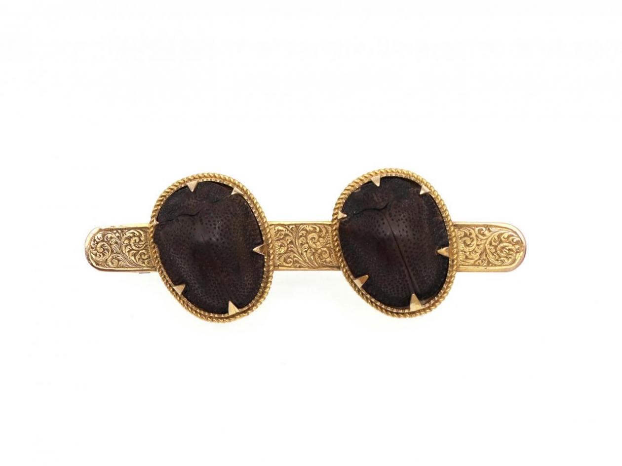 Victorian Double Brown Beetle Bar Brooch in Yellow Gold