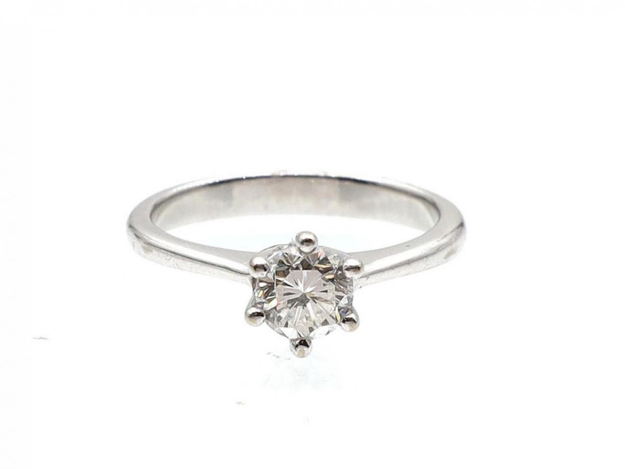 Vintage 0.50ct round brilliant cut diamond solitaire ring