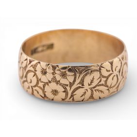 Victorian 9ct Rose Gold Engraved Wedding BandVictorian 9ct Rose Gold Engraved Wedding Band