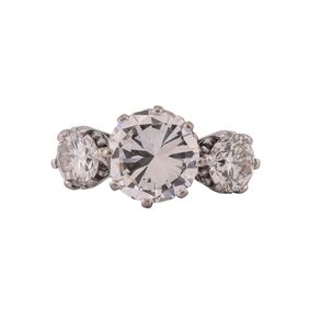 18kt Gold and Platinum Three Stone Diamond Ring 4.28ct