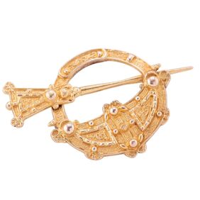 EDMOND JOHNSON CELTIC REVIVAL TARA BROOCH, CIRCA 1890