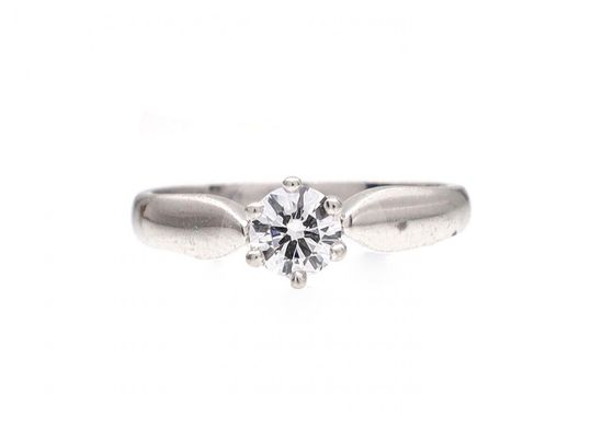 0.40ct round brilliant cut diamond solitaire ring in platinum