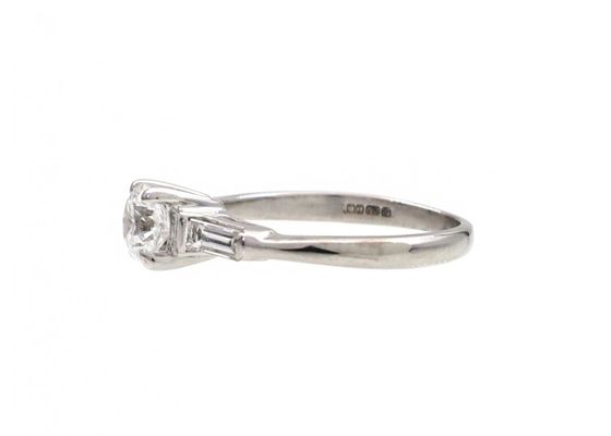 0.45ct round brilliant cut diamond solitaire engagement ring