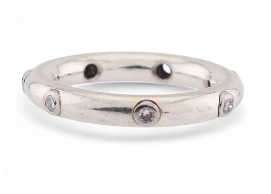 Vintage Diamond Band Ring in 9kt White Gold