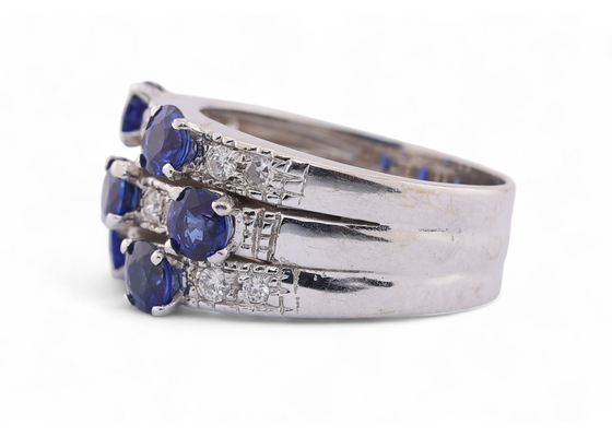 Modern three row sapphire and diamond ring in 18kt white gold