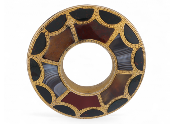 Antique Scottish Circular Agate Specimen Brooch In Yellow Gold