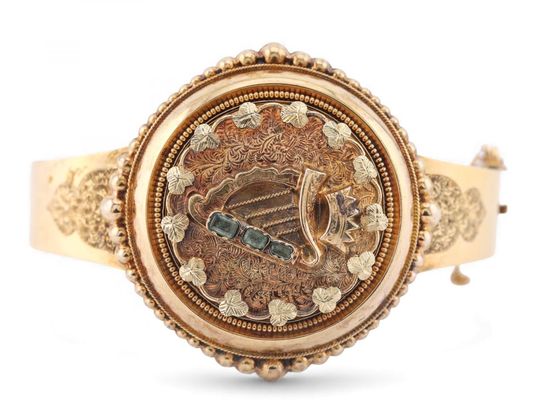 Victorian Emerald Set Irish Harp Bangle in 15kt Yellow Gold