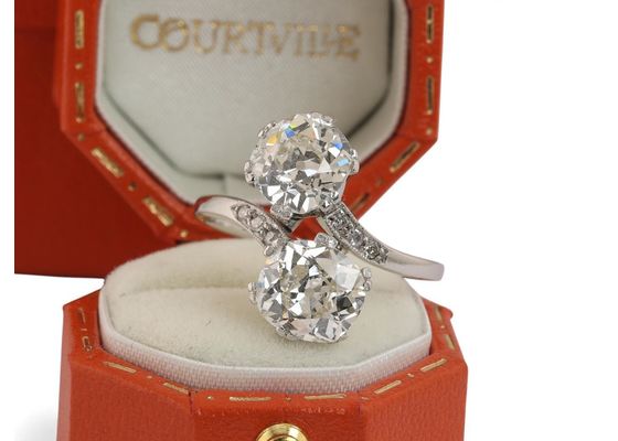 Edwardian Diamond Toi et Moi Ring in Platinum