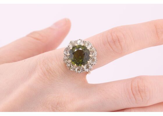EDWARDIAN PERIDOT AND DIAMOND CLUSTER DRESS RING