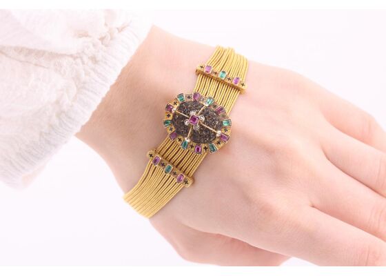 MID-VICTORIAN RENAISSANCE REVIVAL SLIDE BRACELET, CIRCA 1870