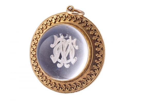 VICTORIAN ESSEX ROCK CRYSTAL GOLD PENDANT ENCLOSING INITIALS T.O.M, CIRCA 1870