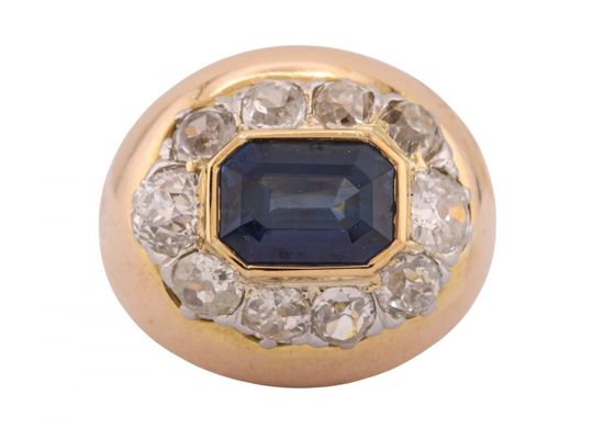 Vintage Oval Sapphire And Diamond Signet Style Cluster Ring In Yellow Gold
