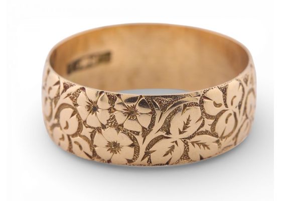 Victorian 9ct Rose Gold Engraved Wedding BandVictorian 9ct Rose Gold Engraved Wedding Band