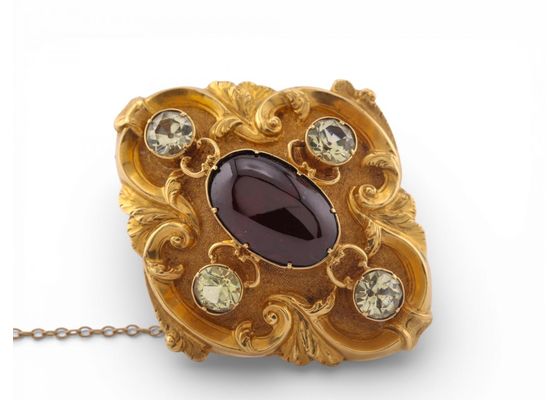 Victorian Gold Garnet Brooch