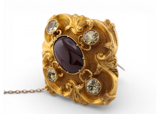 Victorian Gold Garnet Brooch