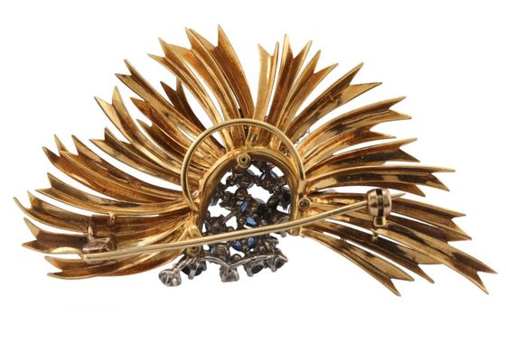 Gold, sapphire and diamond brooch