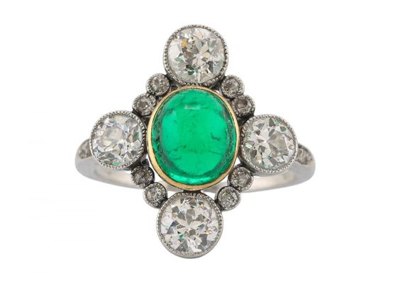 Emerald and diamond ring Circa 1920