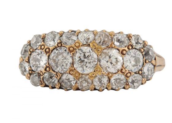 LATE VICTORIAN DIAMOND THREE-ROW RING, CIRCA 1880