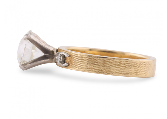 18ct Gold and Platinum Diamond Solitaire Ring with Florentine Band