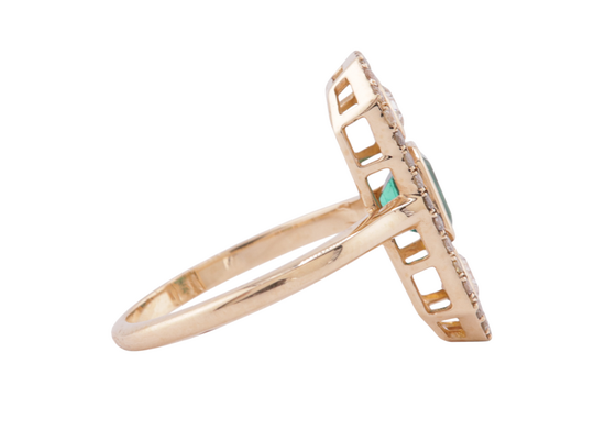 EMERALD AND DIAMOND PLAQUE RING